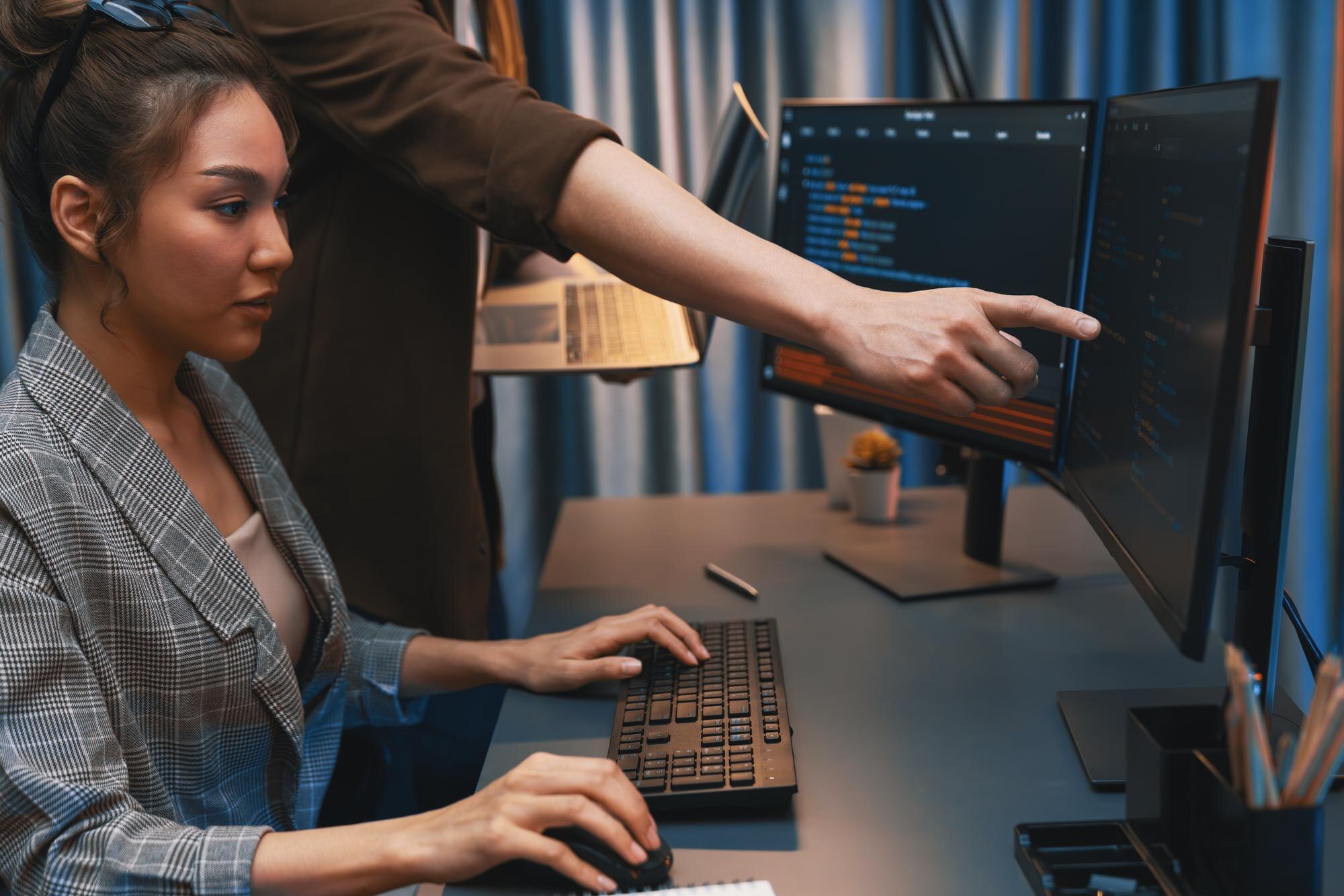 Programowanie współbieżne – wątki, procesy i pułapki